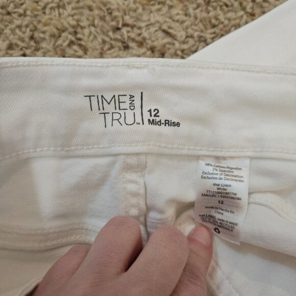 Time and Tru White Denim Capri Pants w/Fringe on the Bottom Womens 12 - Picture 5 of 9